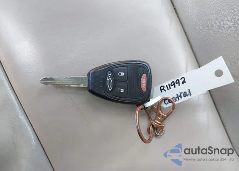 2005 Chrysler Pacifica Touring из США, поврежденный, VIN 2C4GF68435R402907